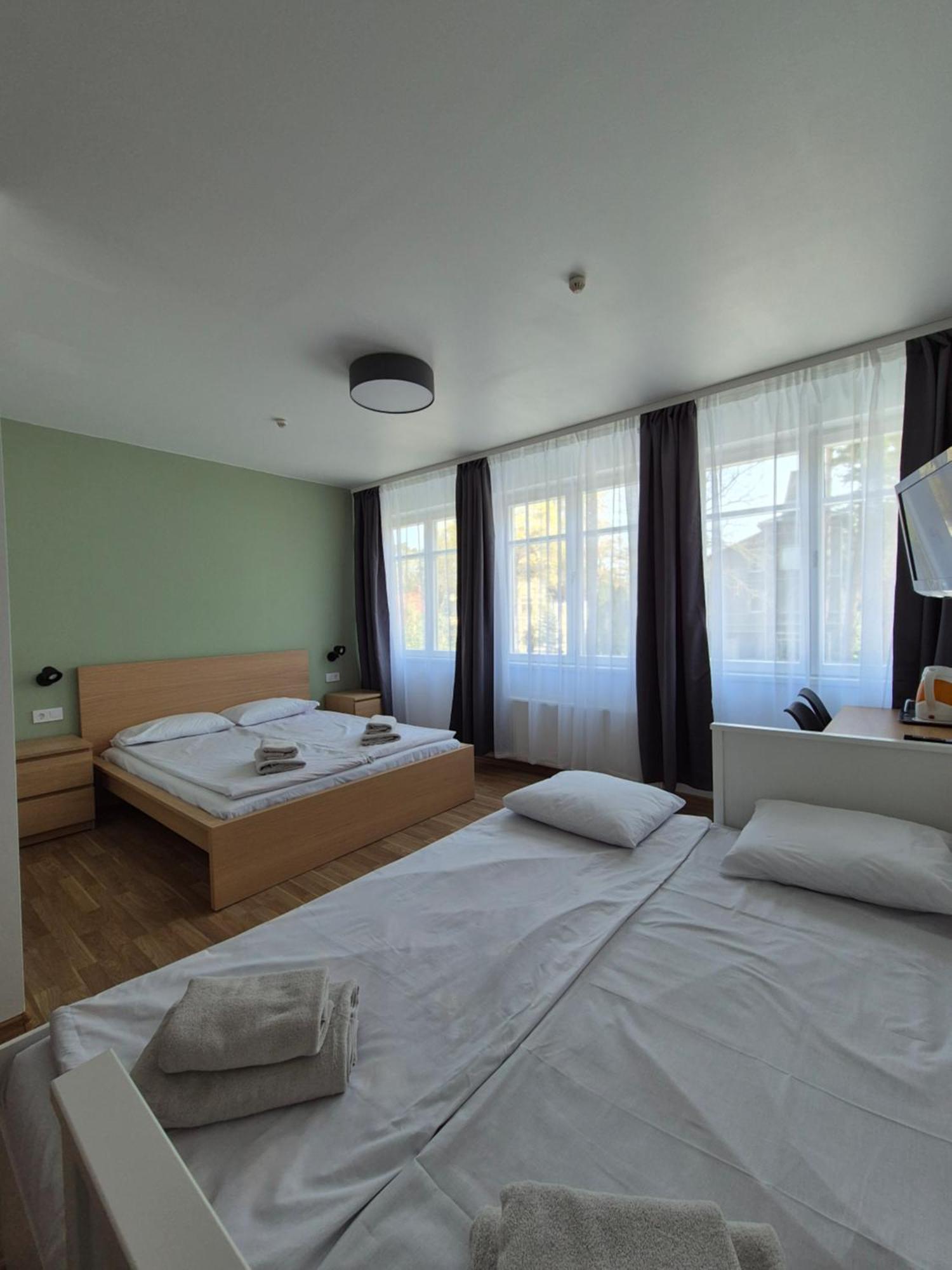 Elina Hotel ยูร์มาลา ภายนอก รูปภาพ