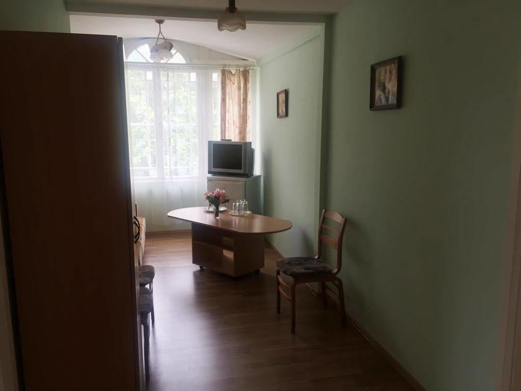 Elina Hotel ยูร์มาลา ภายนอก รูปภาพ